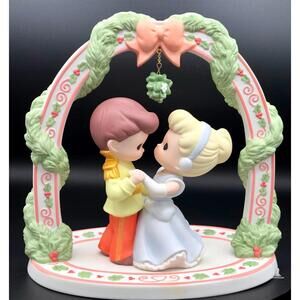 10" Precious Moments Disney Cinderella & Prince Large Figurine Under Arch NIB